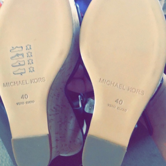 Michael Kors Navy Blue Wedge Sandals Size 40 - Picture 2 of 4